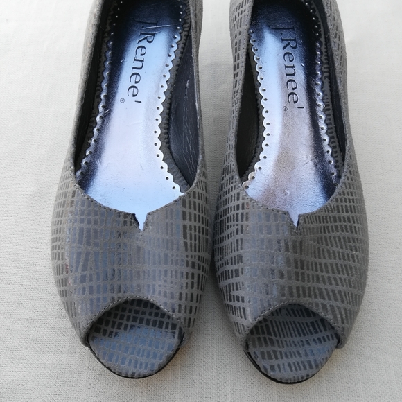 J. Renee Gray Snakeskin Heels - Picture 4 of 8